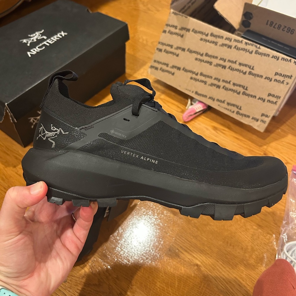 Arc'teryx Black Athletic Shoes Sleek Design